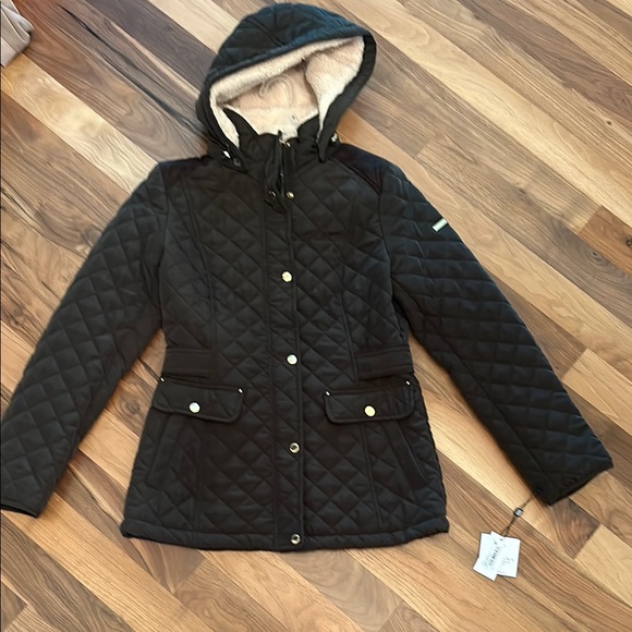 NWT (s) Laundry by Shelli Segal - Picture 1 of 7